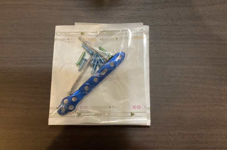 FC7599E5-7BB2-49BB-89DB-8CEA534AAA47